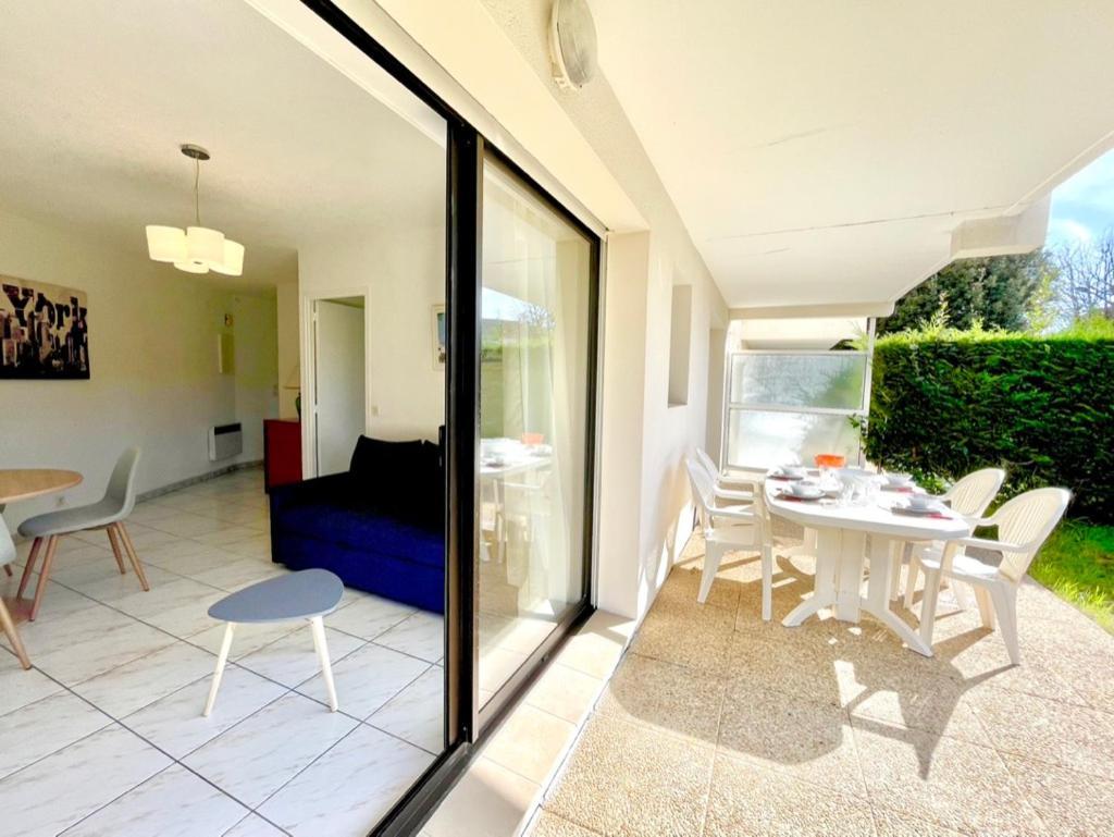 Charmant Rez De Jardin - 900M Plage De Pontaillac Apartment Royan Bagian luar foto