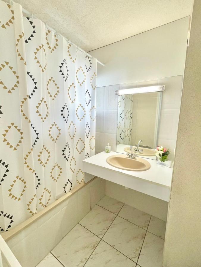 Charmant Rez De Jardin - 900M Plage De Pontaillac Apartment Royan Bagian luar foto