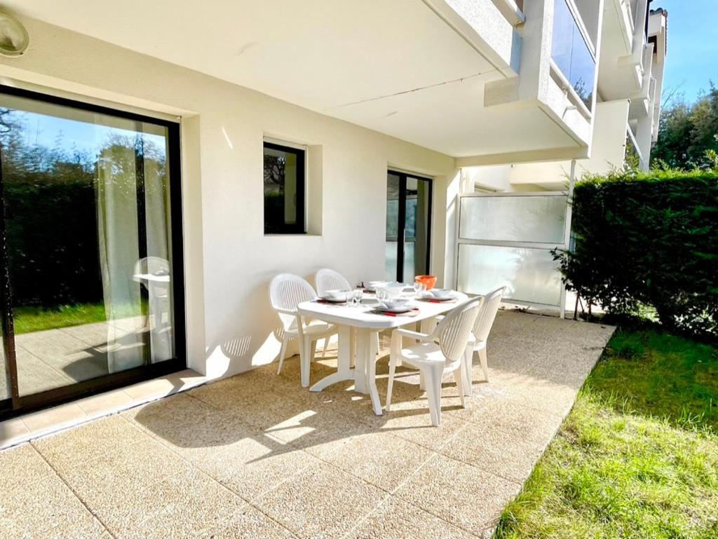 Charmant Rez De Jardin - 900M Plage De Pontaillac Apartment Royan Bagian luar foto